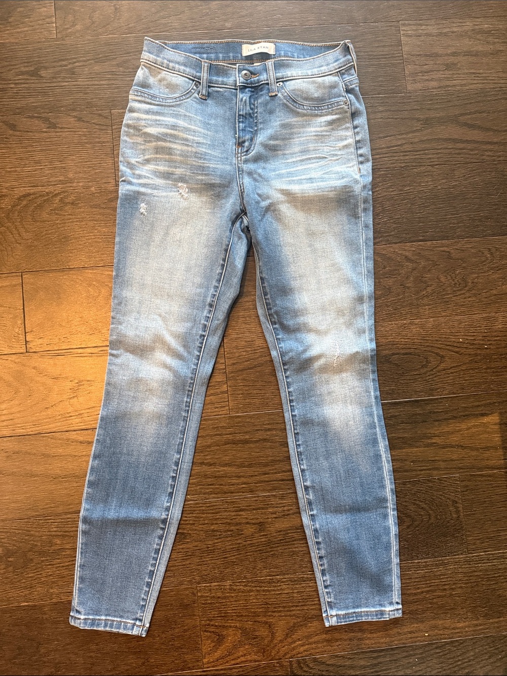 LILA RYAN Light Blue Skinny Jeans — Faded Wash